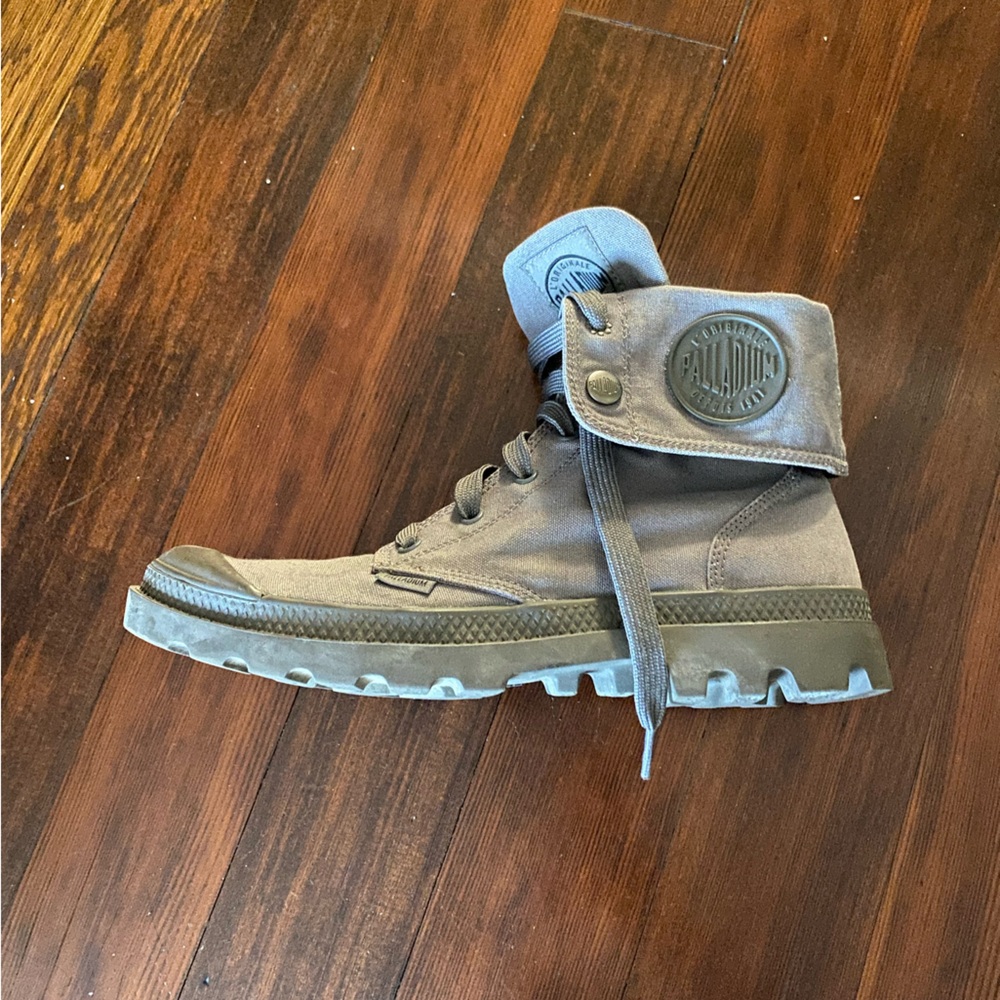 Palladium baggy hi top boots